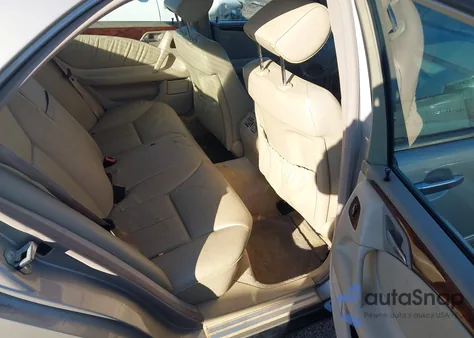 1998 Mercedes-Benz E 320 z USA, uszkodzony, nr VIN WDBJF65F0WA644098